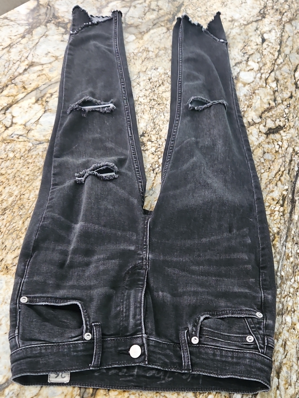 We The Free Women's Black Distressed Skinny Jeans. Size 26 Inseam 25.5" Rise 8"